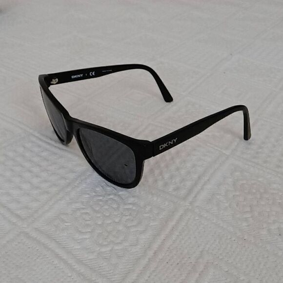 DKNY Unisex DY4139 368887 Full Rim Black Grey Solid Sunglasses with Case - Picture 3 of 6